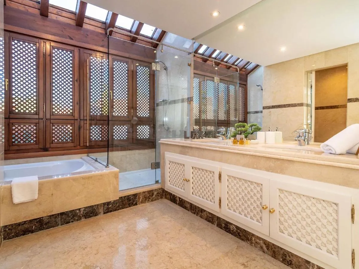 Сasa de vacaciones Villa La Alzambra Peaceful Hideaway with Sea views Marbella España