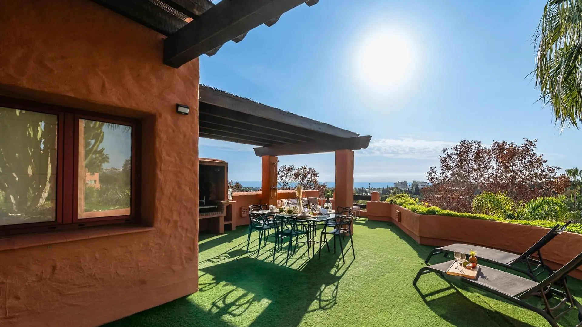 Villa La Alzambra Peaceful Hideaway with Sea views Marbella 0*,  España