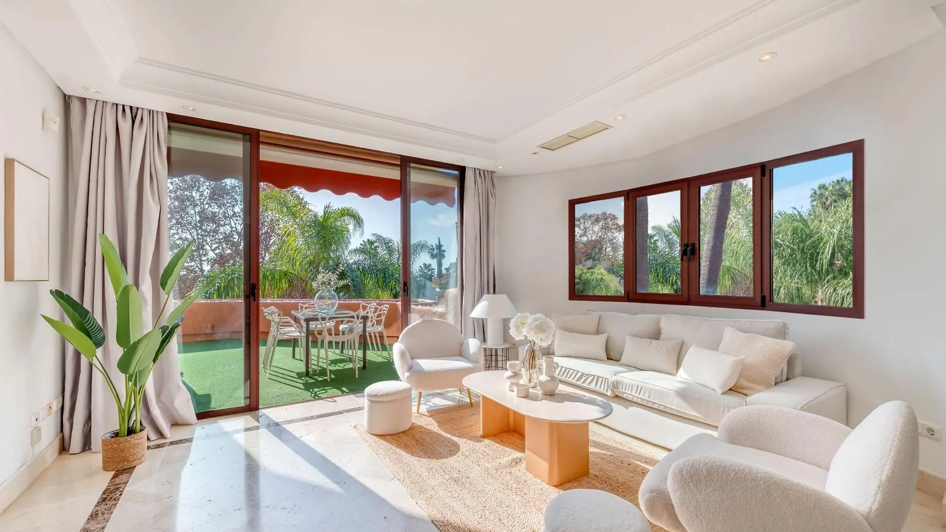 Villa La Alzambra Peaceful Hideaway with Sea views Marbella