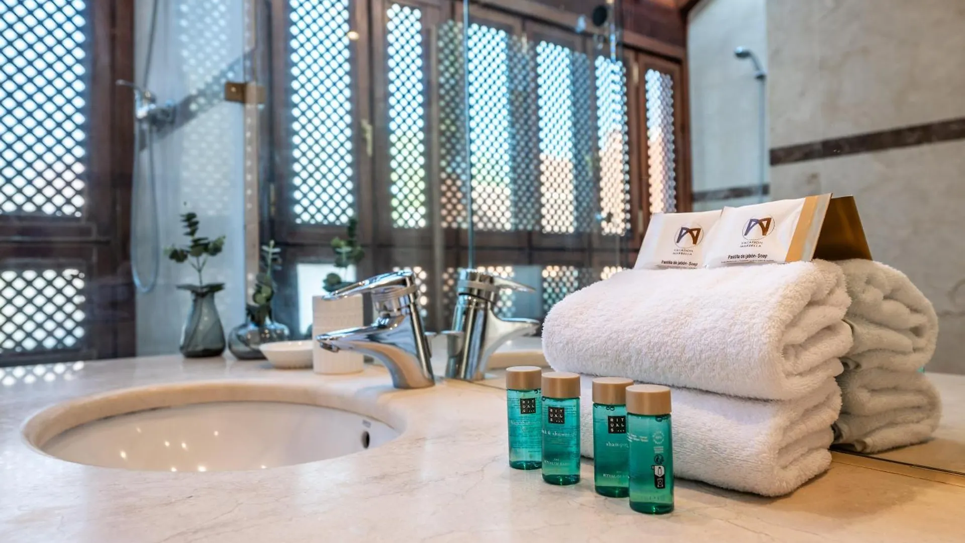 Vacation Marbella I La Alzambra Peaceful Hideaway With Sea Views Villa Feriehus
